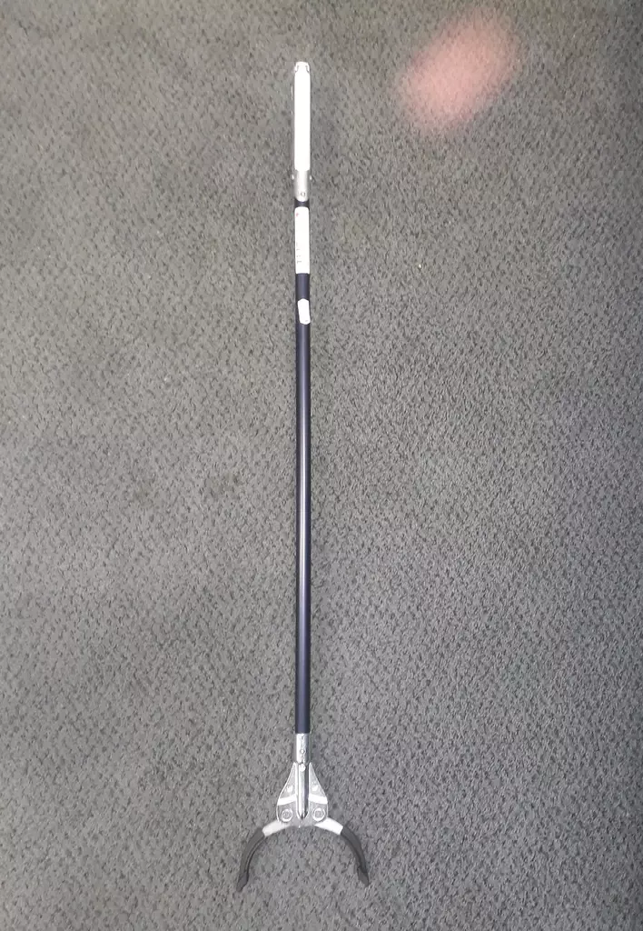 01050/140 Roskapihti puristekahvalla 140cm - Työkalut puutarhaan ja siivoamiseen - 01050-140 - 1