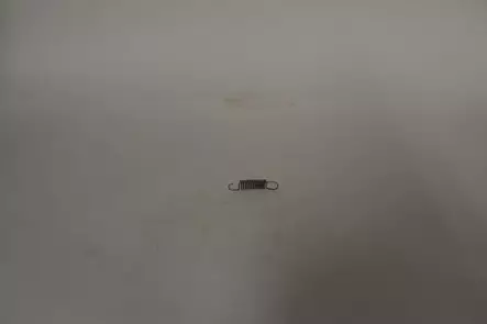 B&S kaasuttimen jousi 796483 - Regulaattorin jouset, säätimet - 796483 - 1