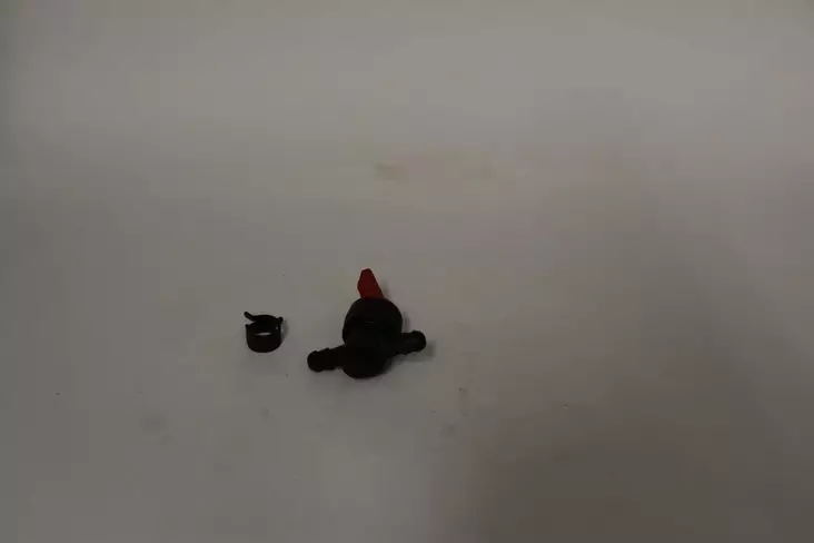 B&S Polttoainehana 698183 - Polttoainehanat, korkit ja tankit - 698183 - 1