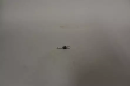 B&S kaasuttimen säätimenjousi 698726 - Regulaattorin jouset, säätimet - 698726 - 1