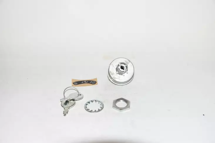 B&S virtalukko 6-napainen 692318 - Ajoleikkurin virtalukot ja avaimet - 692318 - 1