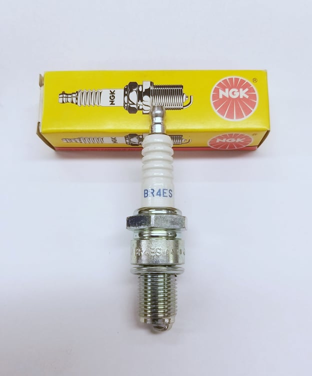 Sytytystulppa NGK BR4ES - Pienkoneiden sytytystulpat - BR4ES - 1